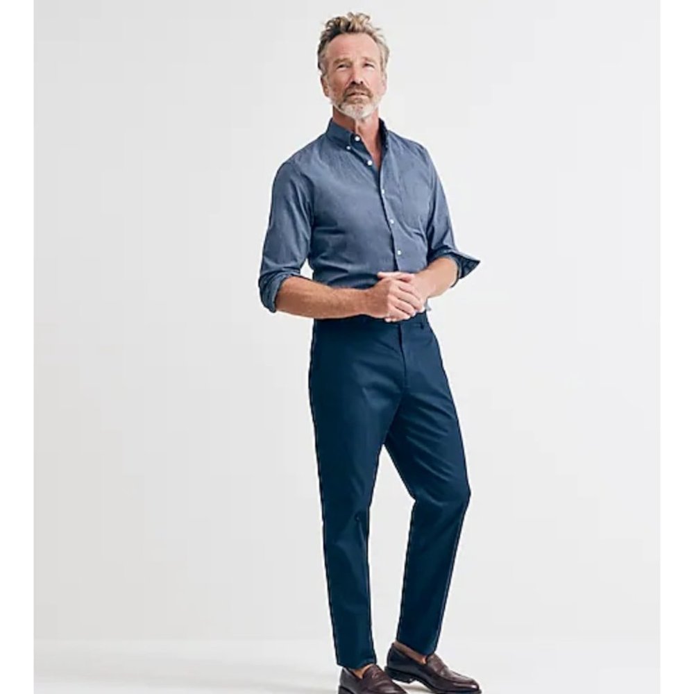 J.Crew $88 Bowery Classic Fit Pant in Stretch Navy Blue Size 30/32 AR173